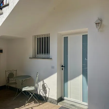 Bnbook Leonardo * Sesto Calende